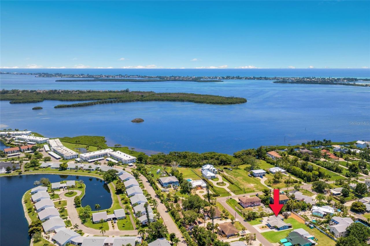 4512 99th Street W, Bradenton, FL 34210 Photo