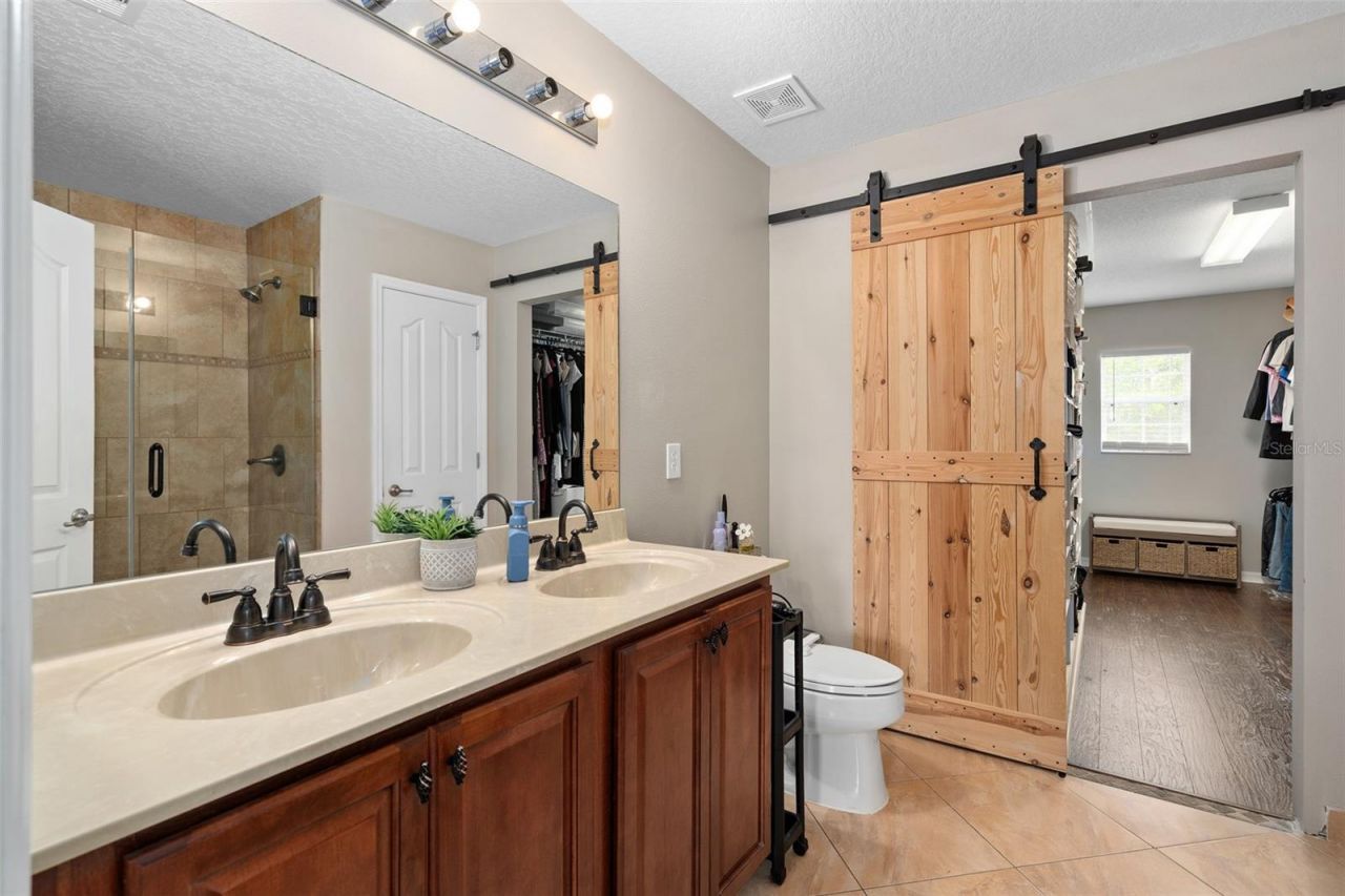 2438 Wild Tamarind Boulevard , Orlando, FL 32828 Photo