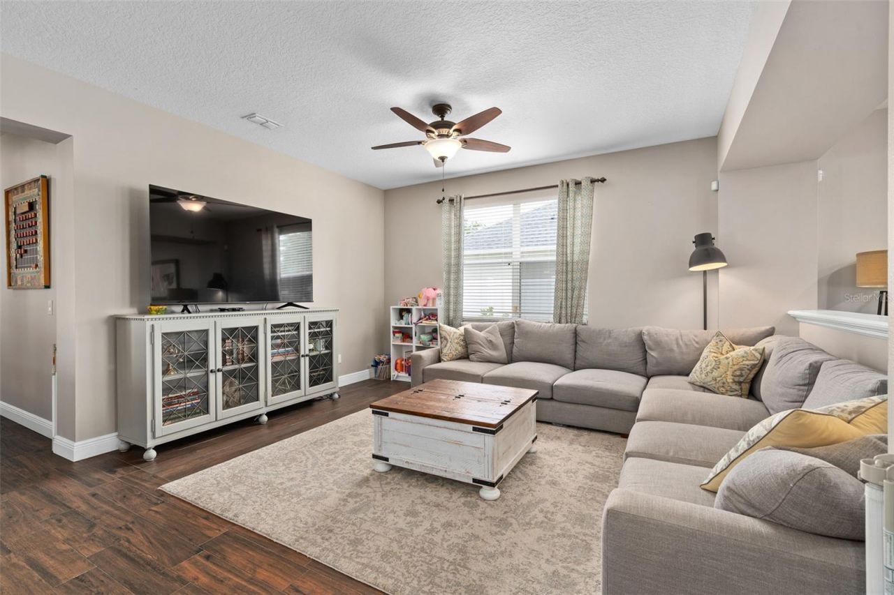 2438 Wild Tamarind Boulevard , Orlando, FL 32828 Photo