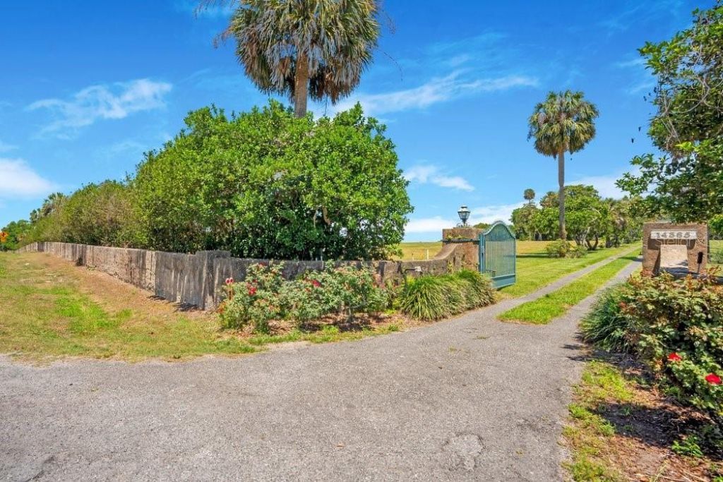14365 SE Highway 42, Weirsdale, FL 32195 Photo