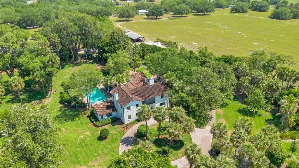 14365 SE Highway 42, Weirsdale, FL 32195 Photo