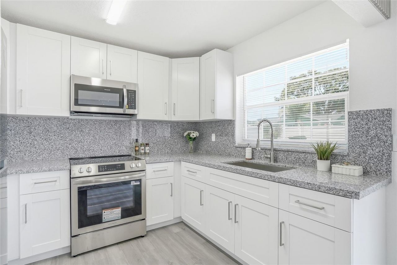 2603 Mary Sue Street Sw, Largo, FL 33774 Photo