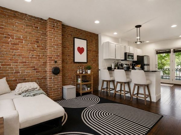 169 K St, Unit 1, Boston, MA 02127