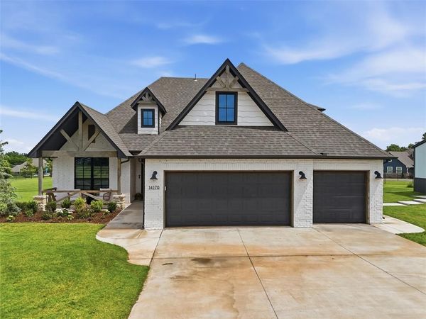 14170 Fox Lair Lane, Edmond, OK 73025
