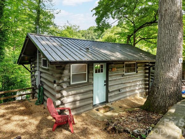 16 Cottage Drive , Asheville, NC 28805