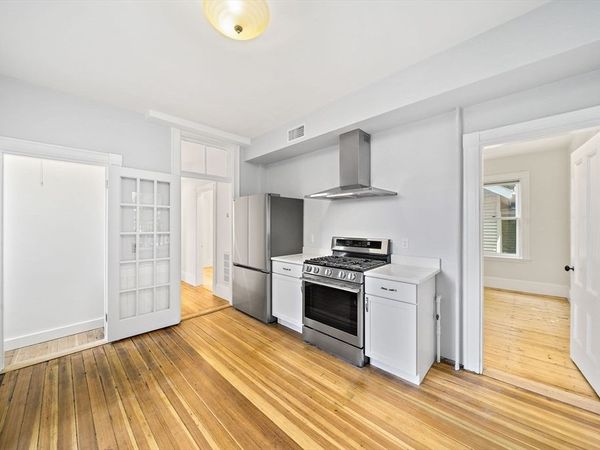 98 Boylston St, Unit 2, Brookline, MA 02445