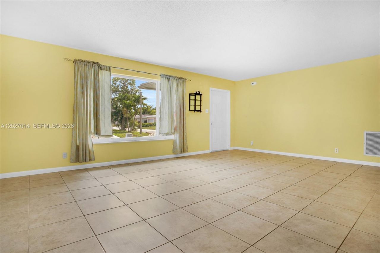 7005 NW 11th Ct , Margate, FL 33063 Photo
