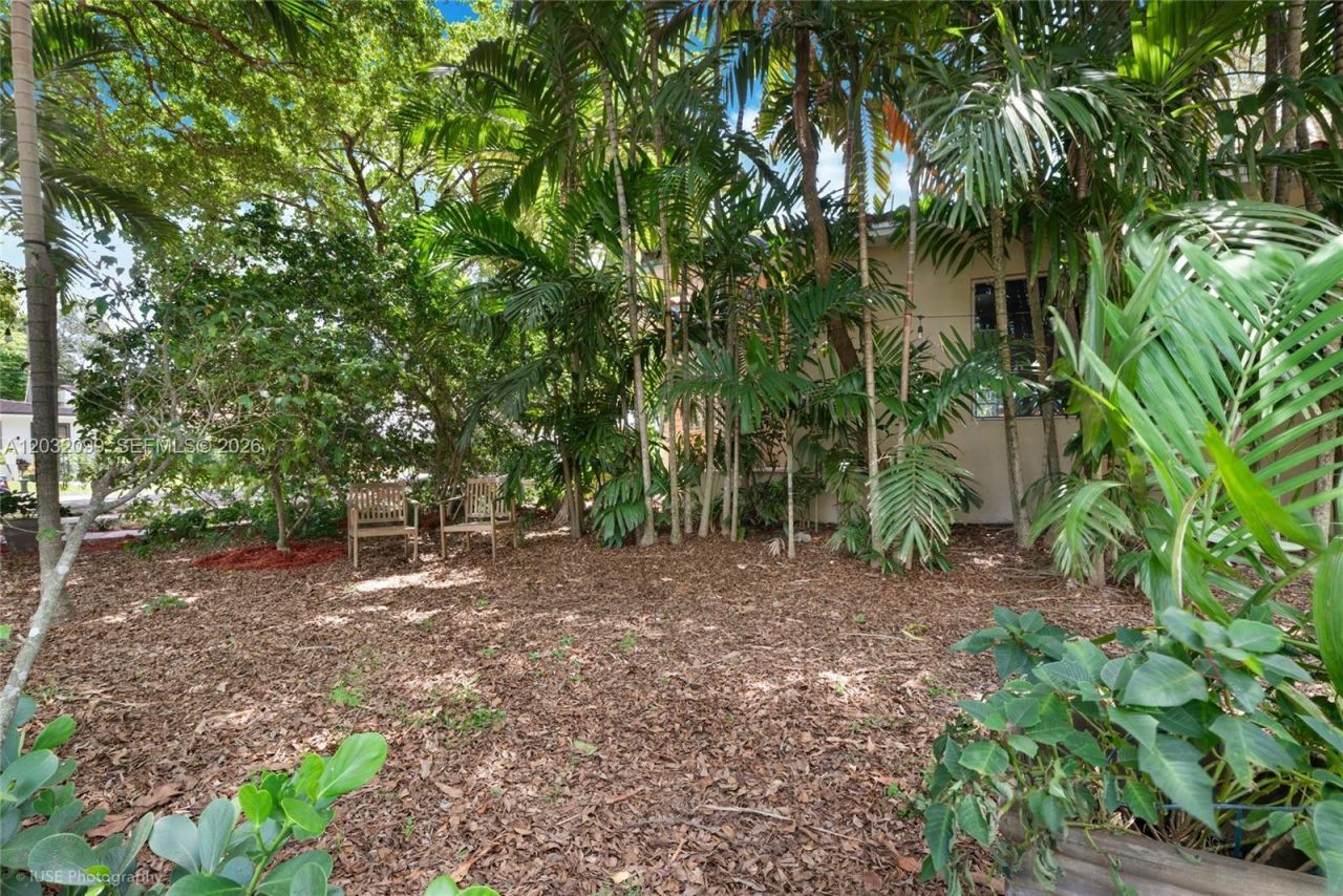 902 Lisbon St, Coral Gables, FL 33134 Photo