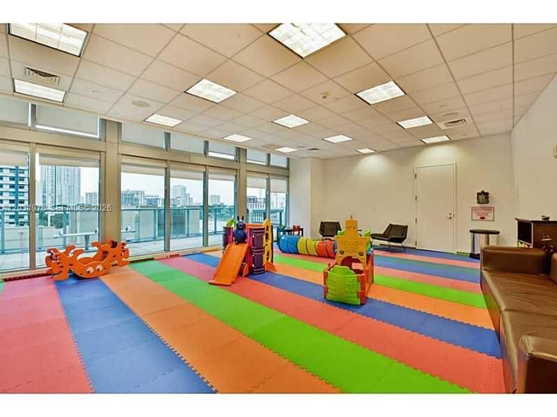 79 SW 12th St , Unit 2303-S, Miami, FL 33130 Photo