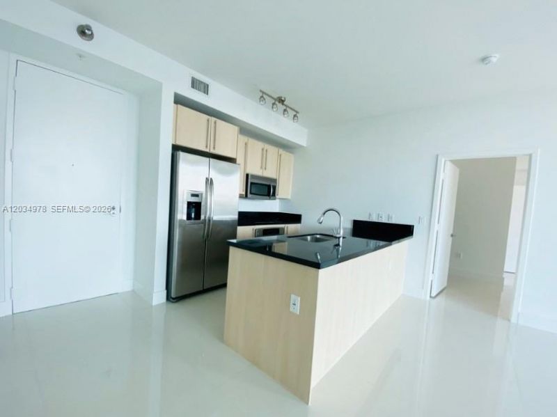 79 SW 12th St , Unit 2303-S, Miami, FL 33130 Photo