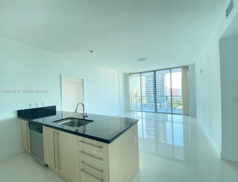 79 SW 12th St , Unit 2303-S, Miami, FL 33130 Photo