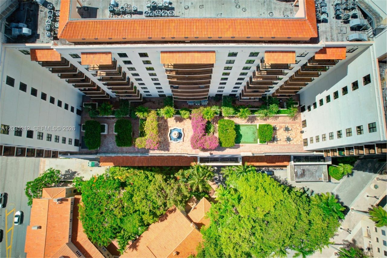 888 S Douglas Rd, Unit 302, Coral Gables, FL 33134 Photo