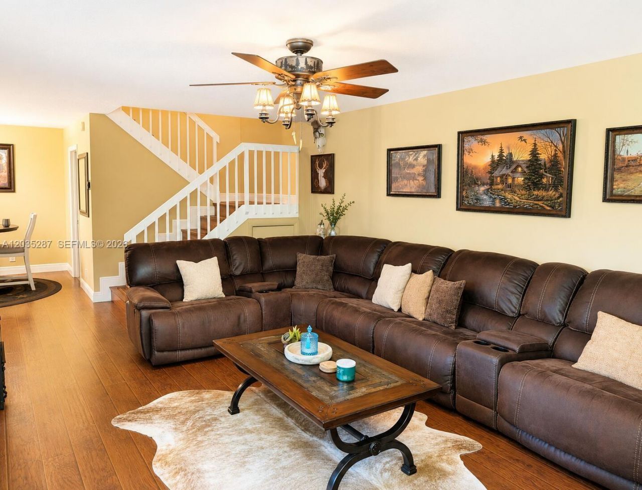 2589 Garden, Unit 2589, Hollywood, FL 33026 Photo