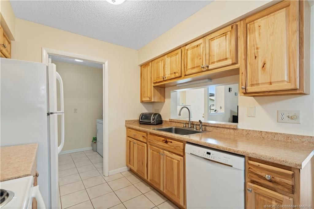 4062 NW Cinnamon Tree Circle, Jensen Beach, FL 34957 Photo