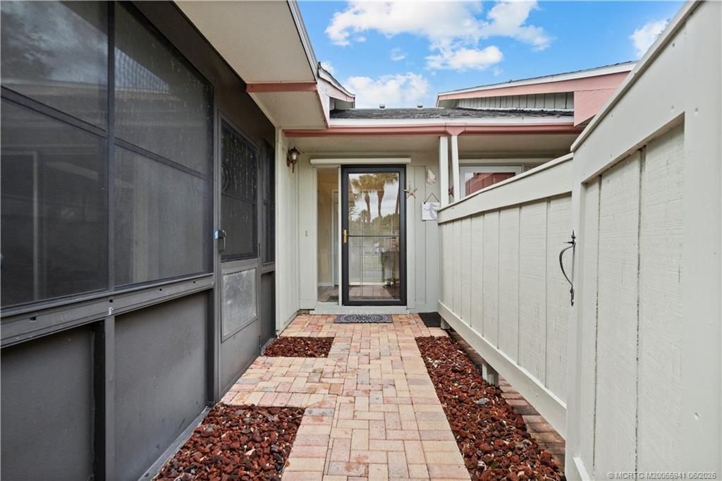 4062 NW Cinnamon Tree Circle, Jensen Beach, FL 34957 Photo