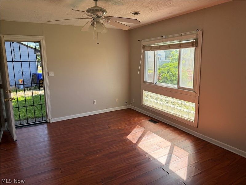 19003 Firwood Road, Cleveland, OH 44110 Photo 6