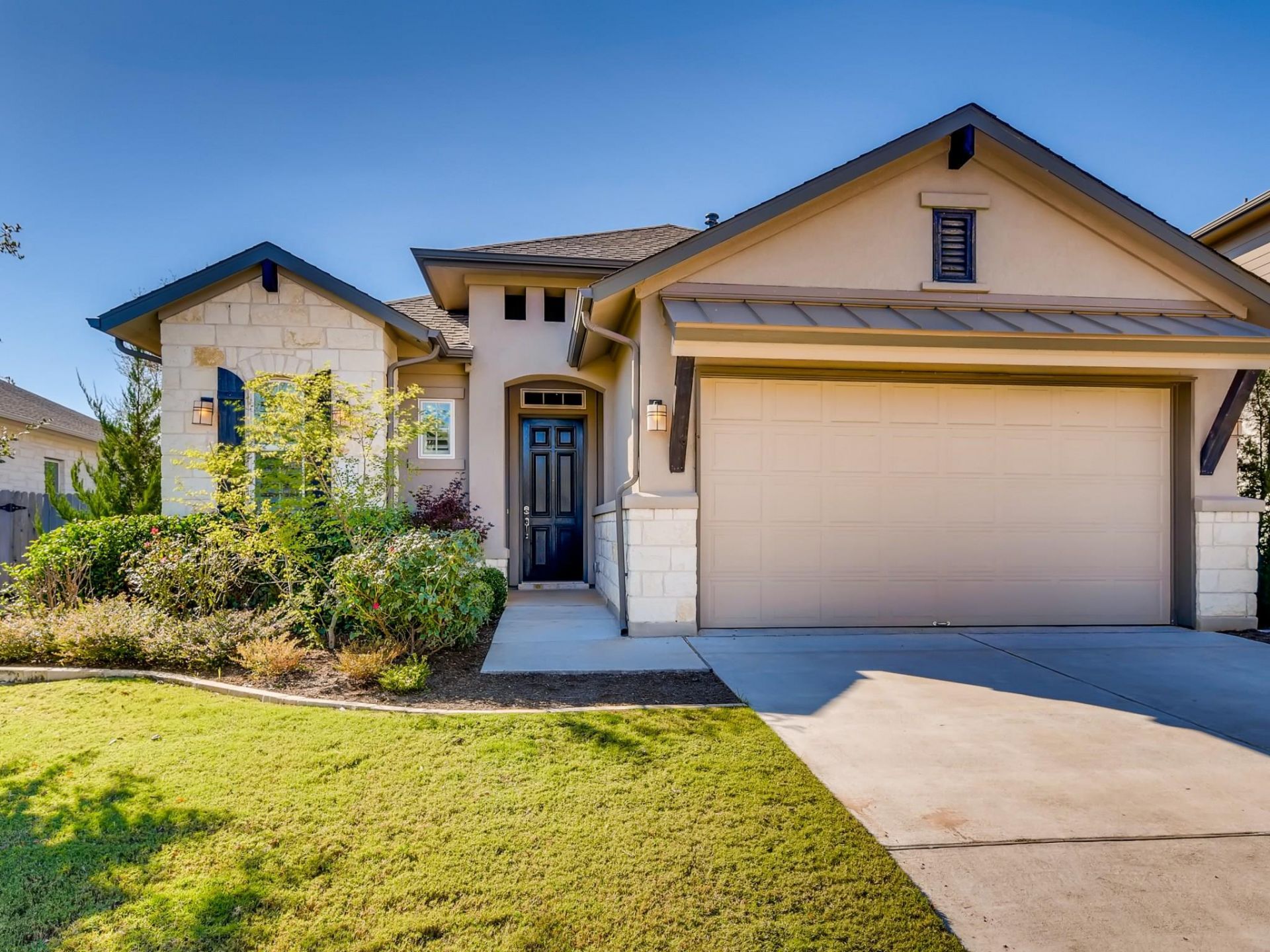 12332 Cardinal Flower Dr , Austin, TX 78739 Main Photo
