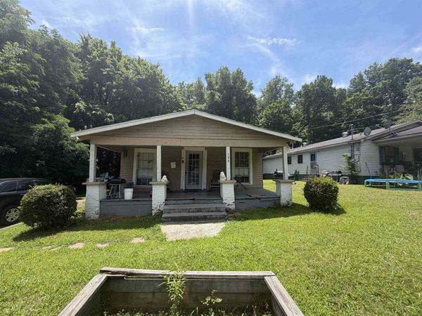 196 BARBEE AVE, Ripley, TN 38063
