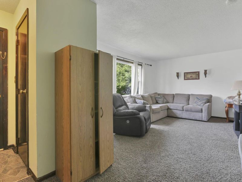 610 W 9th Street , Marysville, OH 43040 Photo 8
