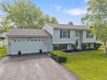8448 Chinkapin Circle, Cicero, NY 13039