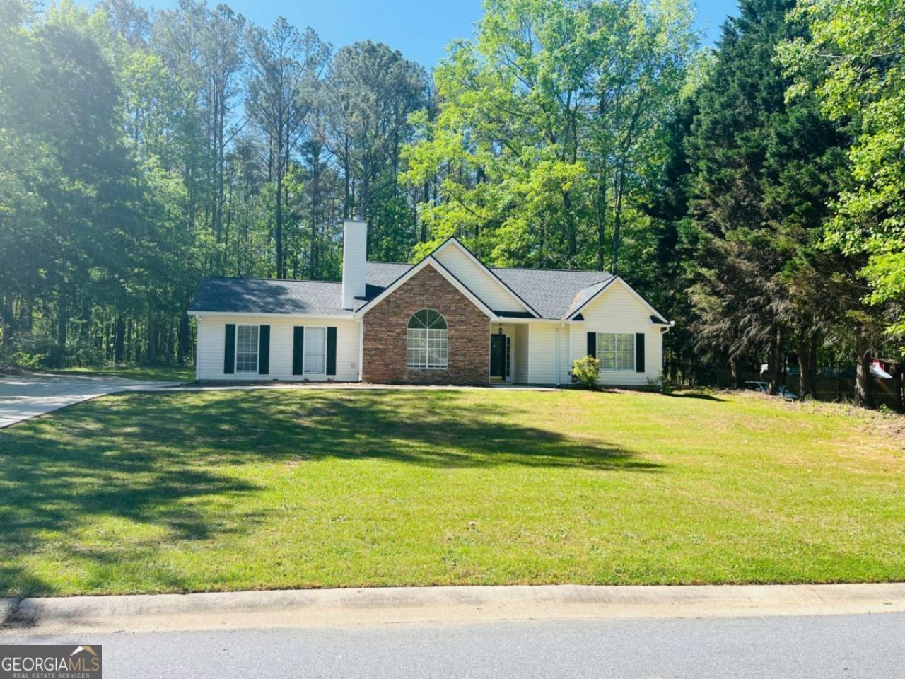 94 Malvern Hill, Sharpsburg, GA 30277 Main Photo