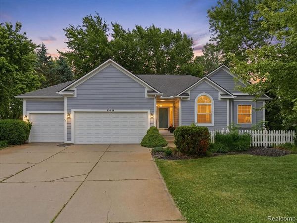12311 Water Greens Court, Fenton Twp, MI 48430