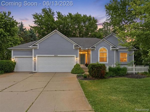 12311 Water Greens Court, Fenton Twp, MI 48430
