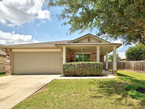 903 Gentry DR , Leander, TX 78641