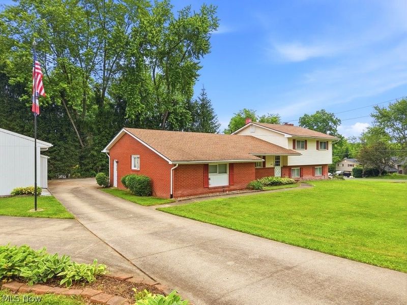 6315 Redbird Terrace, New Franklin, OH 44216 Photo 4