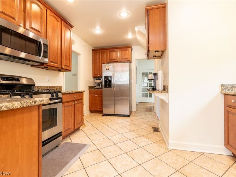3312 Aberdeen Road, Shaker Heights, OH 44120 Photo 9