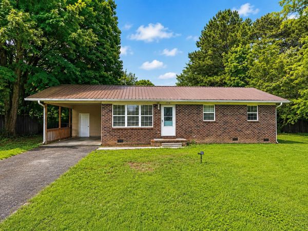 2318 Robin Hood Drive SE, Cleveland, TN 37323
