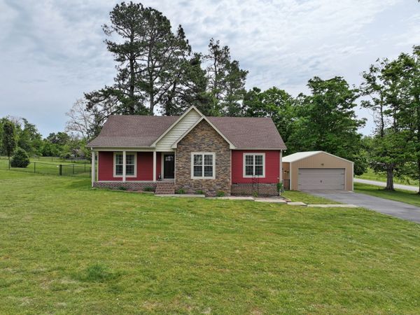12 Haven Way , Westmoreland, TN 37186