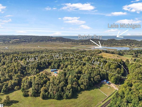 Carlson Road, Frankfort, MI 49635