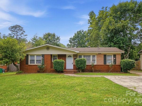 2032 Eastway Drive , Charlotte, NC 28205