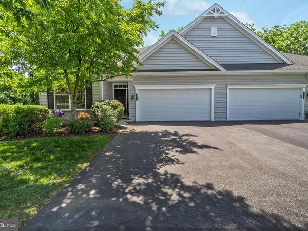 6303 VALOR DRIVE , BETHLEHEM, PA 18017