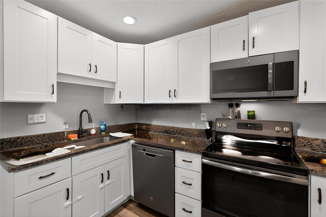 5511 3rd Street W, Bradenton, FL 34207 Photo
