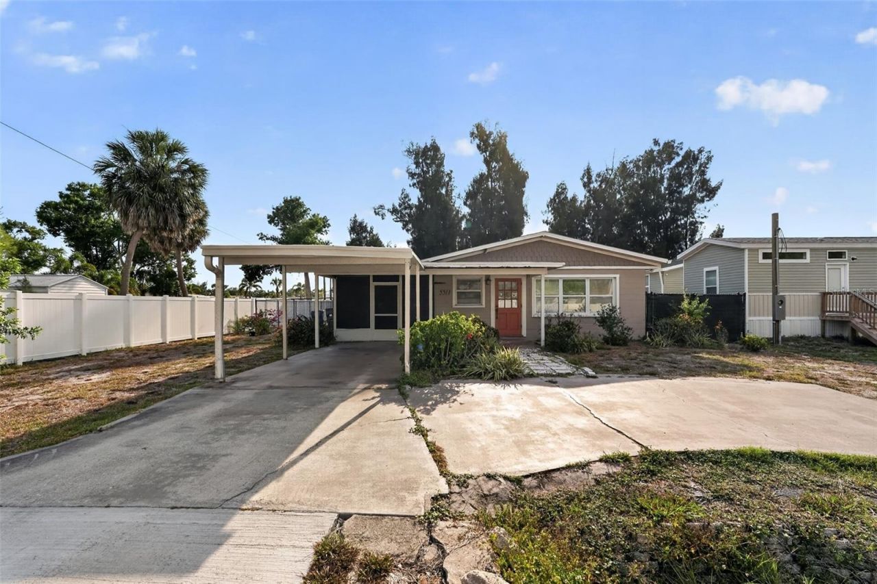 5511 3rd Street W, Bradenton, FL 34207 Photo