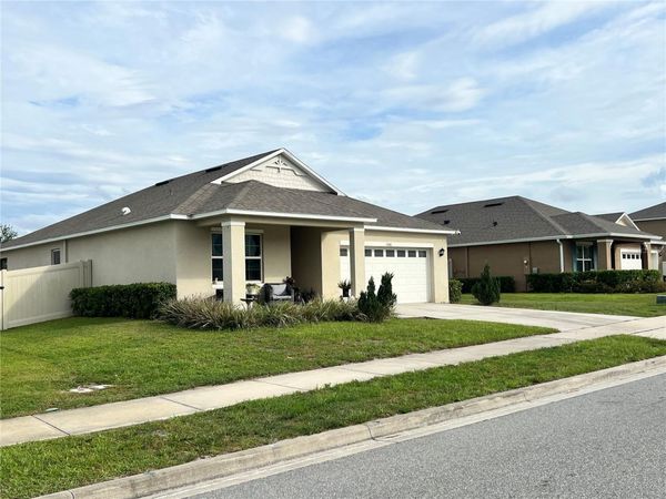 5240 GREENHEART AVENUE , MOUNT DORA, FL 32757