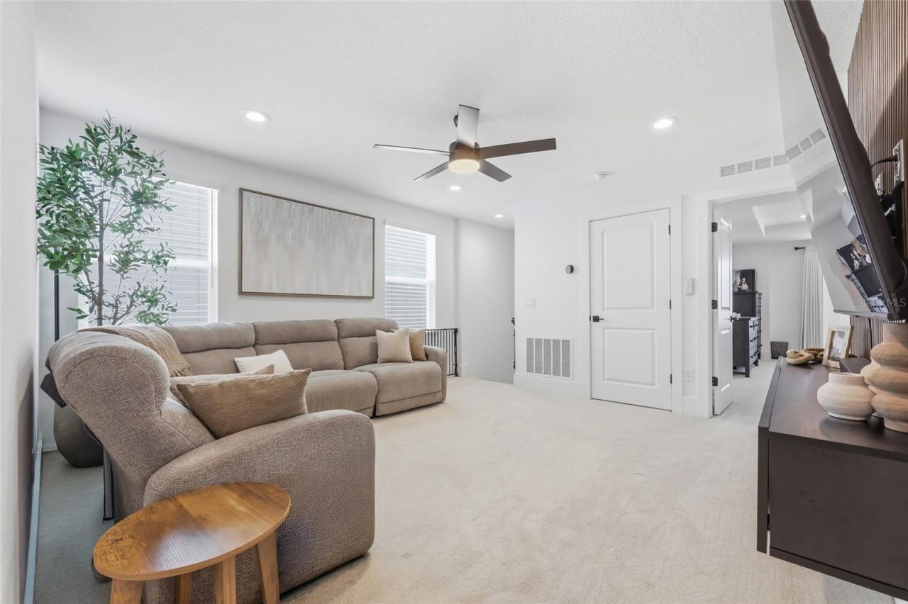 1663 Crowncrest Drive, Apopka, FL 32703 Photo