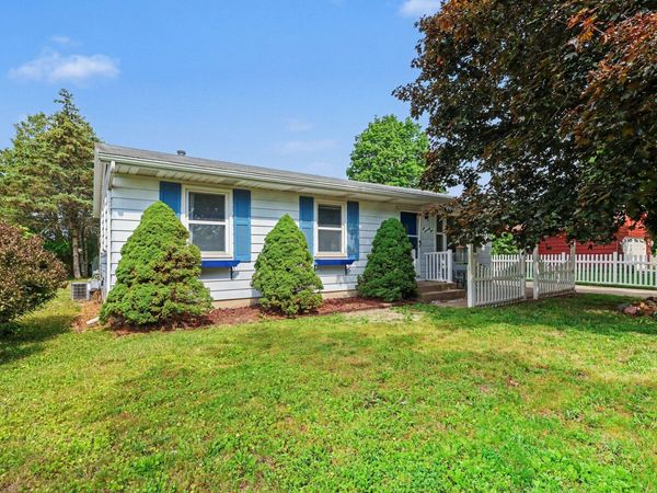 675 Westway Drive NW, Grand Rapids, MI 49534