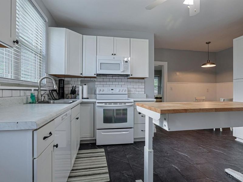 3247 Autumn Lane, Green Township, OH 45239 Photo 17