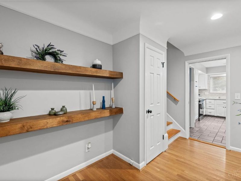 7934 Frolic Drive, Sycamore Township, OH 45236 Photo 5
