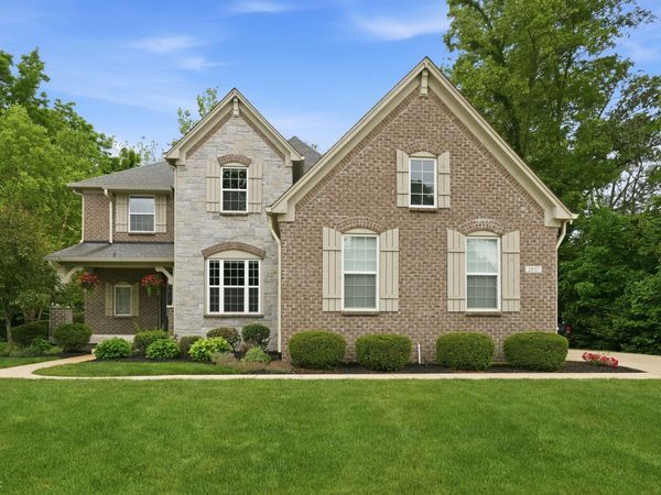 2837 E High Grove Circle, Zionsville, IN 46077