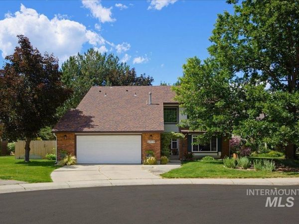 2779 S Falling Brook Way, Boise, ID 83706