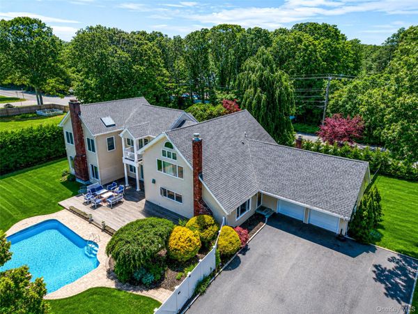 2 Jodi Drive , Manorville, NY 11949