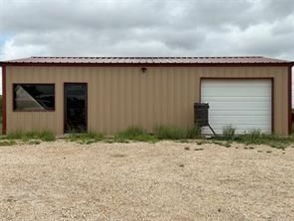 1604 Swenson Street, Stamford, TX 79553