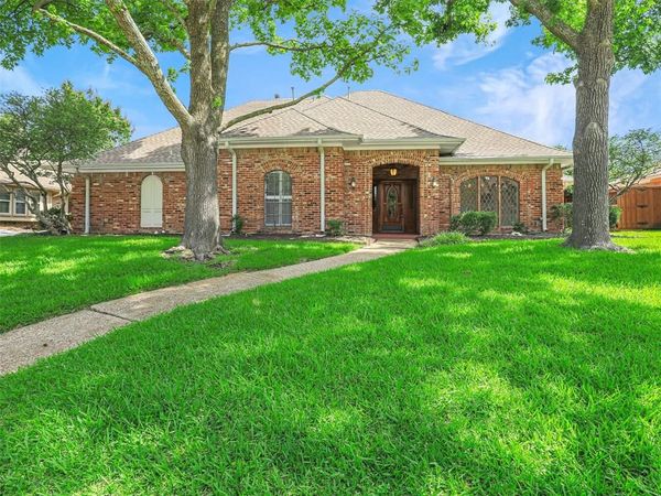 1512 Faringdon Drive , Plano, TX 75075