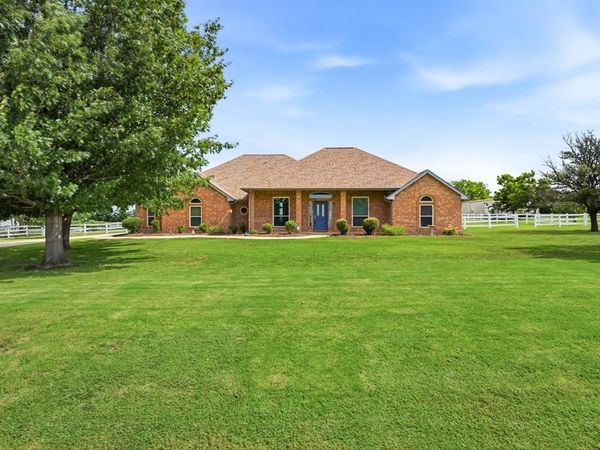 2717 Aston Meadows Drive, Haslet, TX 76052