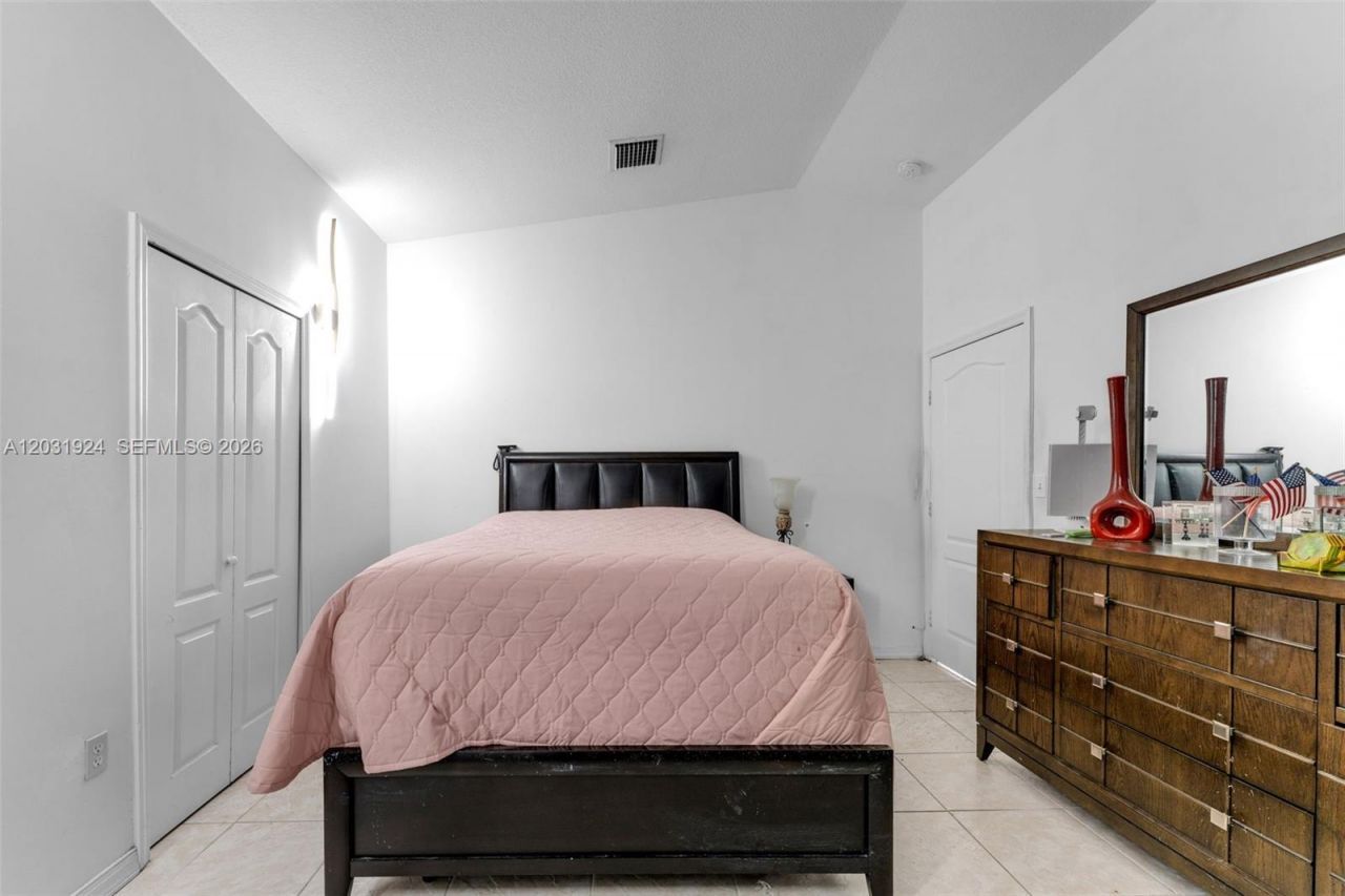14200 SW 147th Ct , Miami, FL 33196 Photo