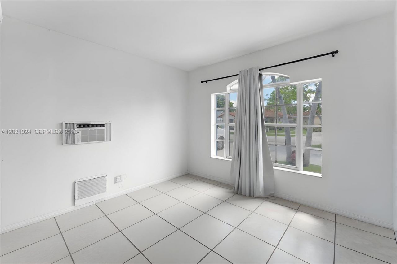 14200 SW 147th Ct , Miami, FL 33196 Photo